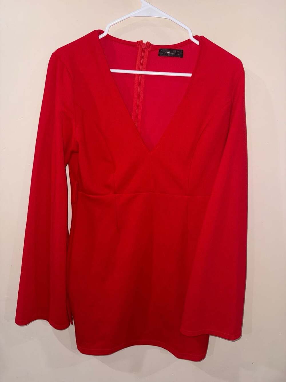 Just Quella Dress Size 8-10 Red V-Neck Long Flare Sleeve Bodycon